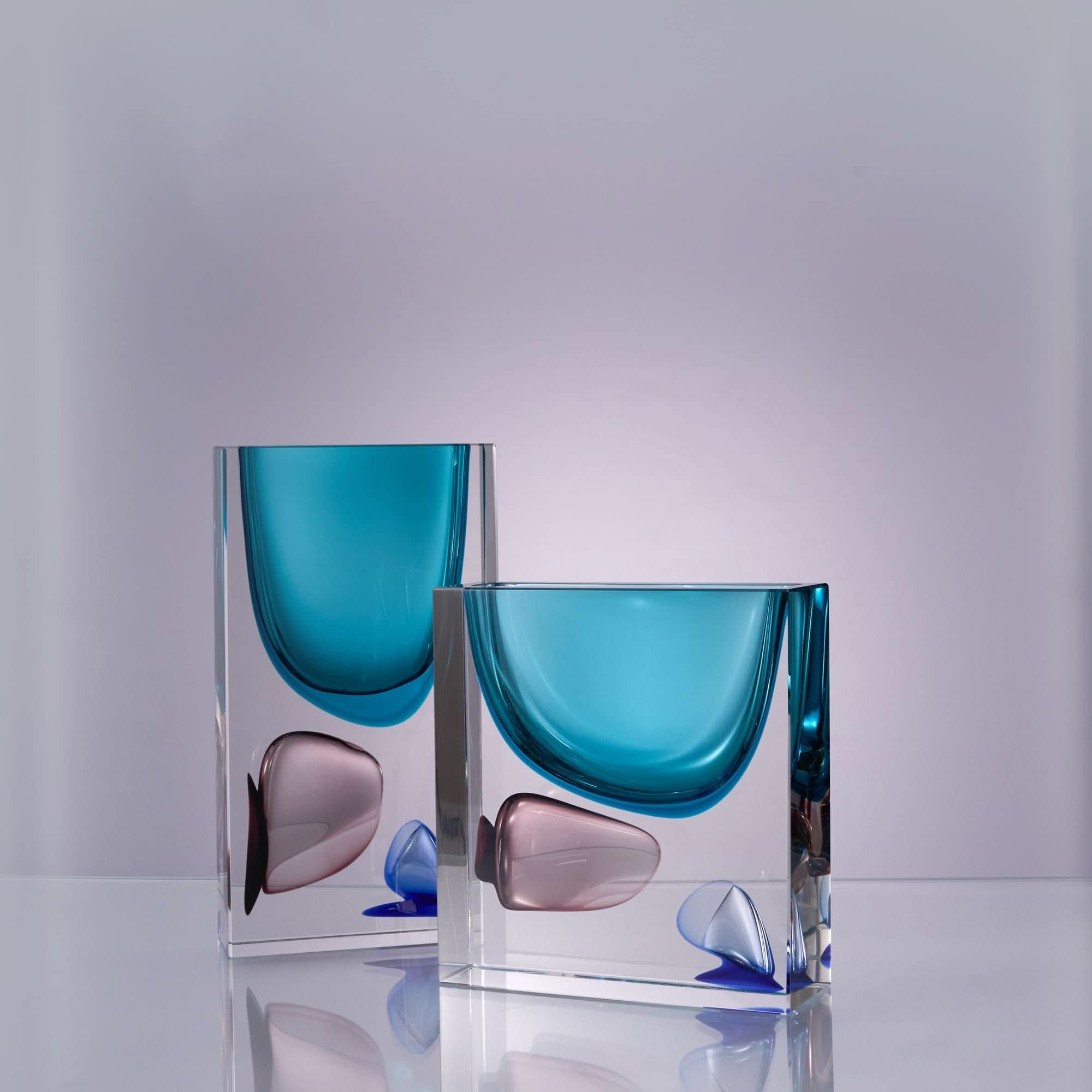 Atemporal--Bule-T Glass Sculpture