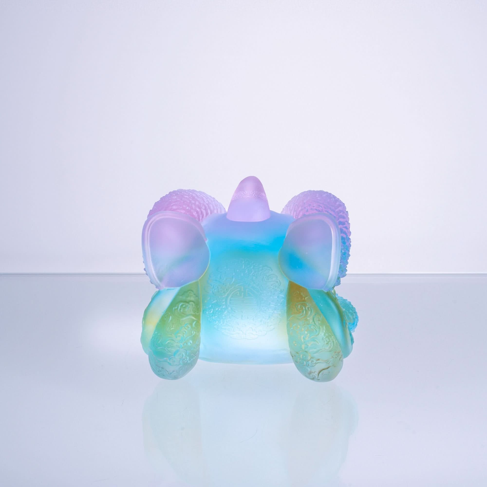 Auspicious Lion Glass Sculpture